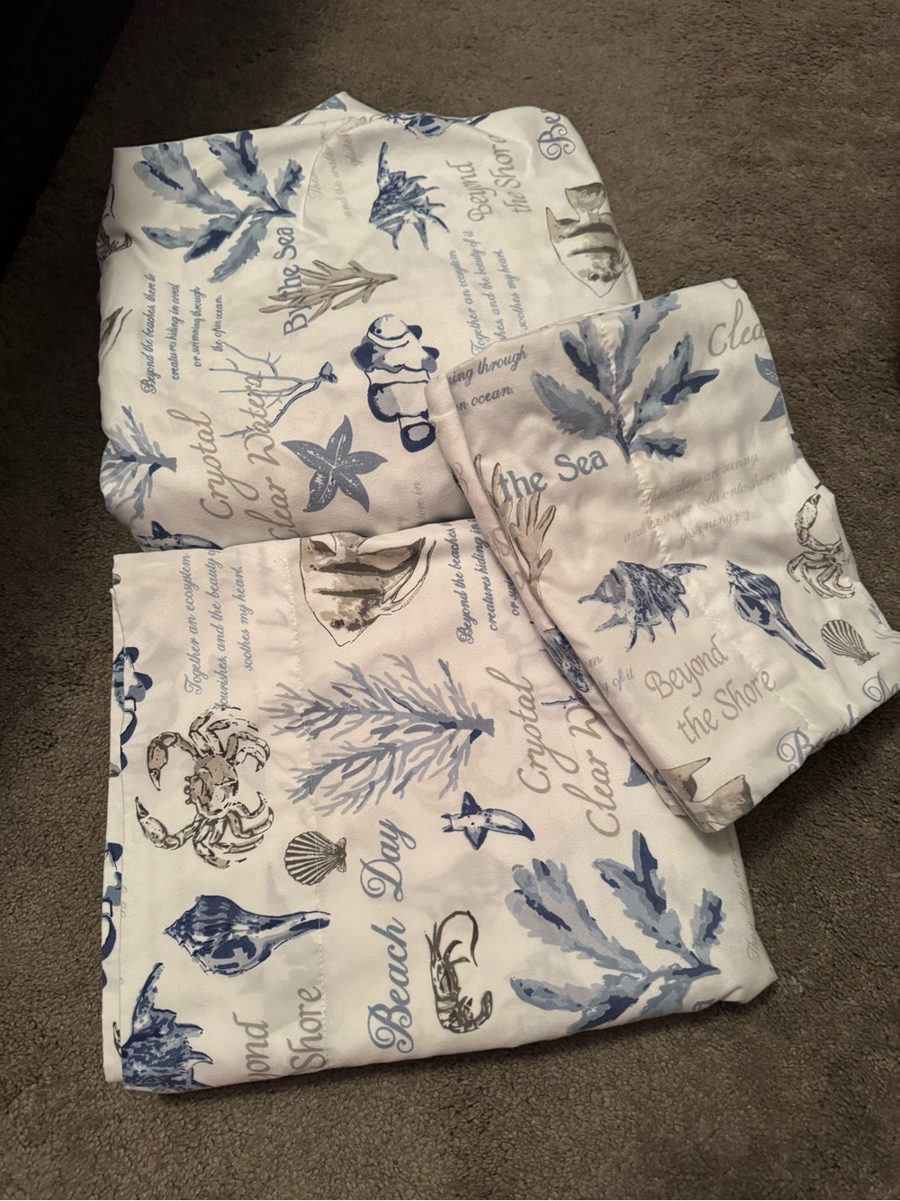 Coastal Shell Print Bedding Set in Blue and White